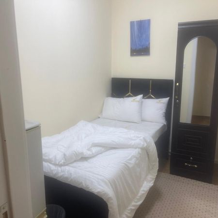 Four Stars Hostel Dubaj Zewnętrze zdjęcie
