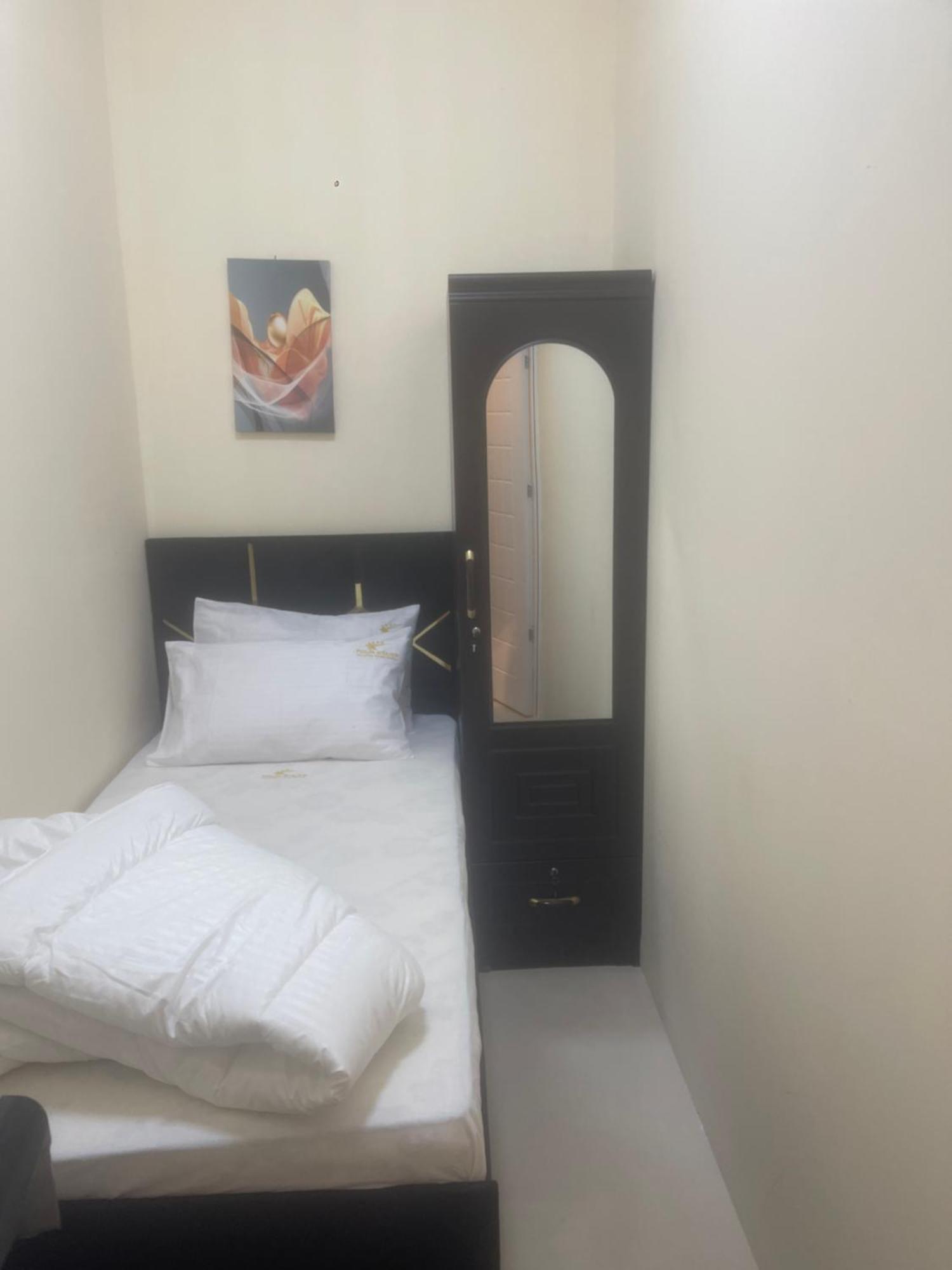 Four Stars Hostel Dubaj Zewnętrze zdjęcie