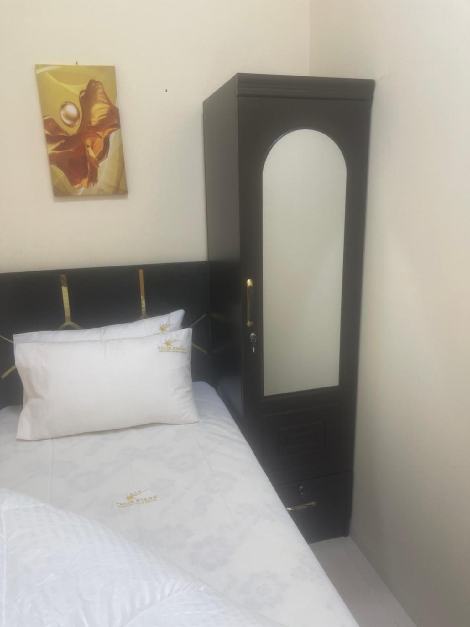 Four Stars Hostel Dubaj Zewnętrze zdjęcie
